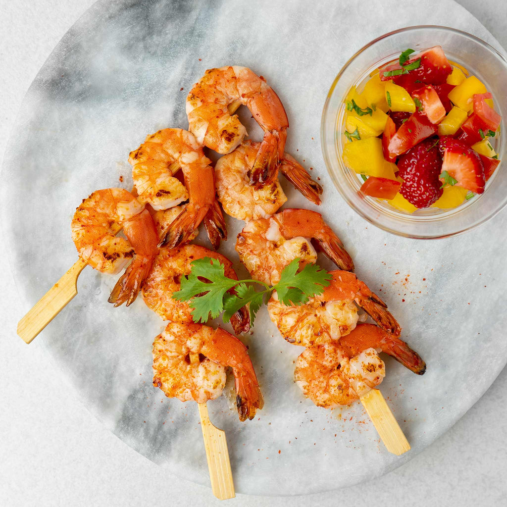 Shrimps with mango-strawberry salad recipe | HONEST CATCH